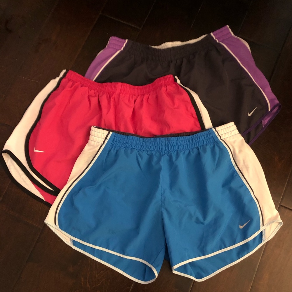 Bundle of 3 Nike Dri-Fit shorts LG